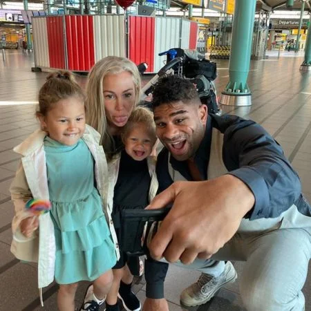 Alistair Overeem wife and children