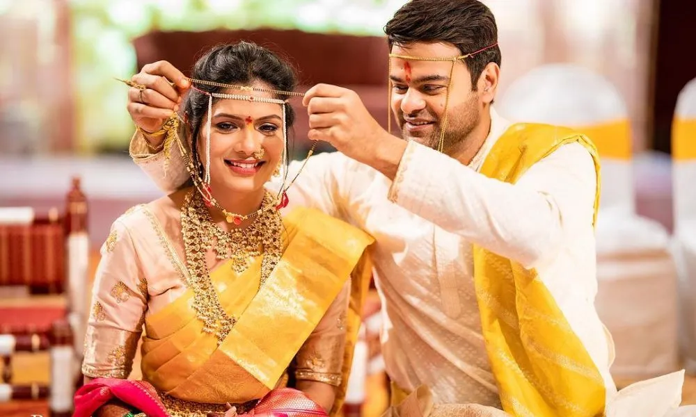 Marathi actress Suruchi Adarkar marriage picture